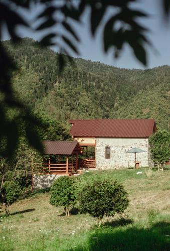 En generel udsigt til bjerge eller udsigt til bjerge taget fra villaen