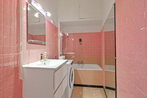 Quartier Luxembourg 1 Bedroom Apartment-Netflix