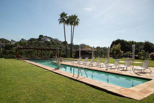 Swimmingpoolen hos eller tæt på Hotel Boutique Villa Emilia