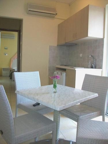 Фотография из галереи Porto View Suites and Apartments в Порто Хели