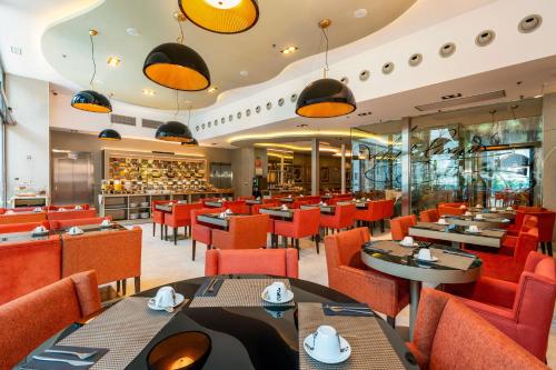 En restaurant eller et andet spisested på Hotel Indigo Barcelona - Plaza Catalunya 4Sup by IHG