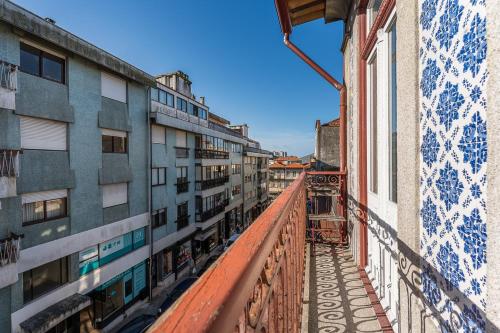 GuestReady-Cozy Duplex in Porto's Vibrant Heart