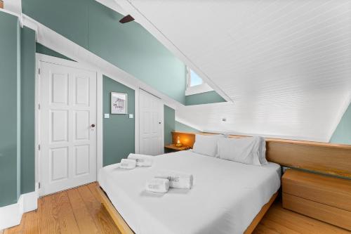 GuestReady-Cozy Duplex in Porto's Vibrant Heart