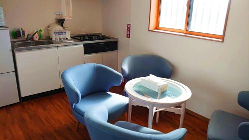 Private Apartment Steps from Beautiful Sunsets