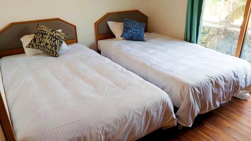 Private Apartment Steps from Beautiful Sunsets