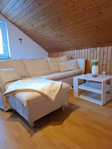 Ένα ή περισσότερα κρεβάτια σε δωμάτιο στο Casa Carmen - gemütlich, wohlfühlen