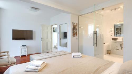 Koupelna v ubytování Beautiful Villa Bruna with jacuzzi in Porec