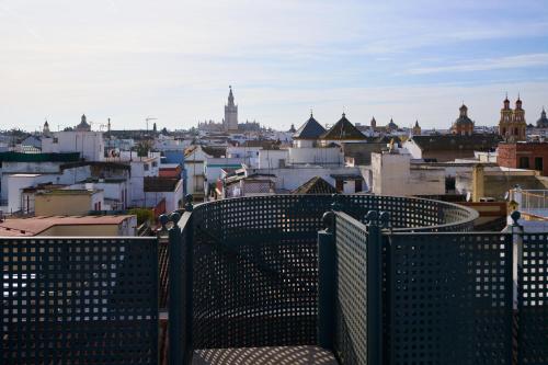 Santiago 39, by Homing U