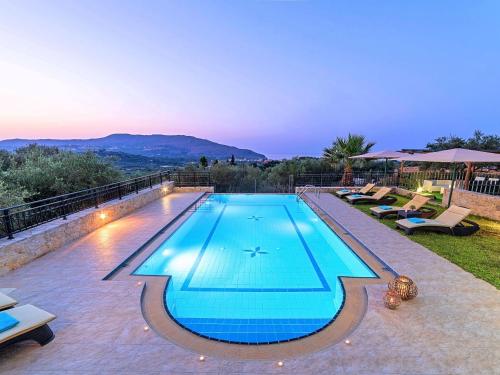 Holiday Home für 12 Personen in Chania- Kreta - West-Kreta by Interhome
