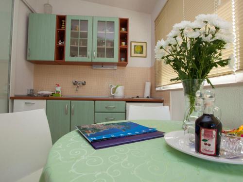 Apartment in Bidol mit Eigenem Balkon by Interhome