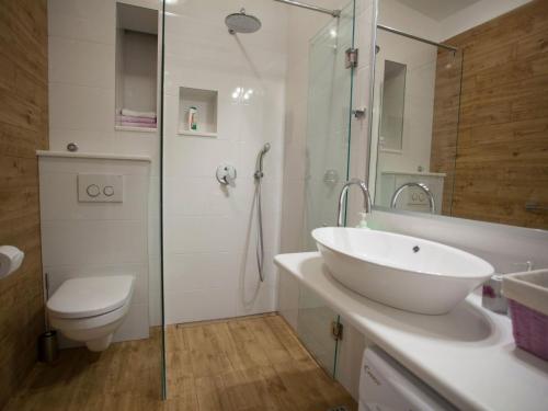 Apartment in Bidol mit Eigenem Balkon by Interhome