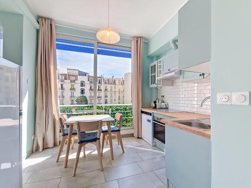 Nestor&Jeeves - BLUE PASTEL PROMENADE - Spacious - Close sea