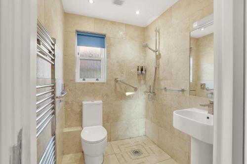 Phòng tắm tại Old Farm- North East Escapes