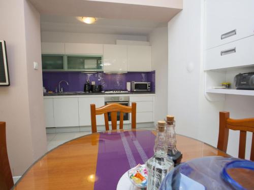 Apartment Komfortable Ferienwohnung mit Terrasse in Bidol by Interhome