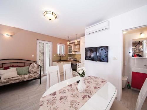 Holiday Home für 5 Personen ca- 218 m² in Podgora- Dalmatien - Gespanschaft Split-Dalmat by Interhome