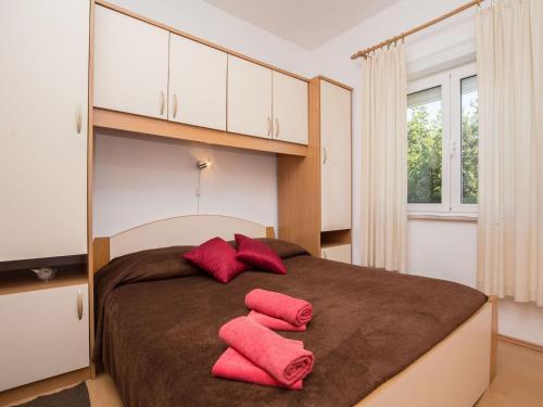 Apartment Ruhiges Appartement mit Terrasse in Strandnähe by Interhome