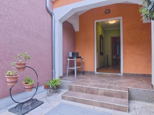 Apartment Arijana1 mit privater Terrasse by Interhome