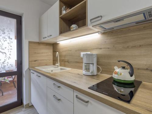 Apartment Wohnung 'Silva5' mit Wasserblick by Interhome