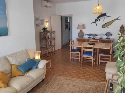 Apartment Peixes mit Blick auf das Wasser by Interhome