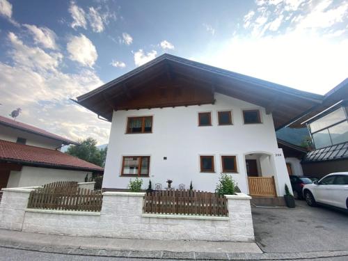 Holiday Home Chalet Mühlbachl in Rohrberg-Rohr by Interhome photo 3