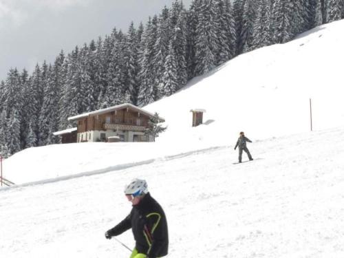 Holiday Home Wallegg-Lodge in Saalbach-Hinterglemm by Interhome photo 2