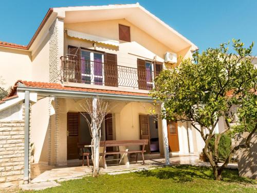 Apartment Carpe Diem by Interhome