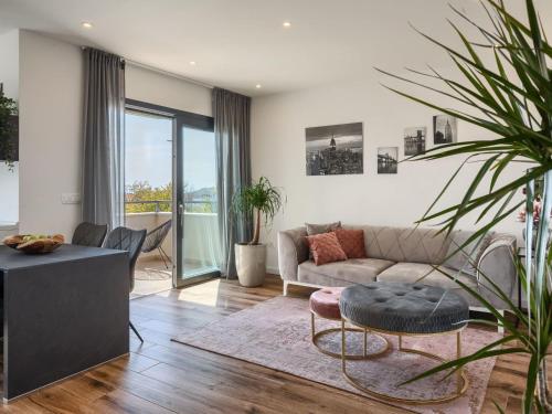 Apartment Charmante Ferienwohnung mit Balkon by Interhome