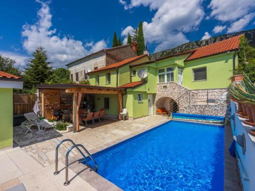 Holiday Home Greenhouse Adria mit großer Terrasse und Pool by Interhome