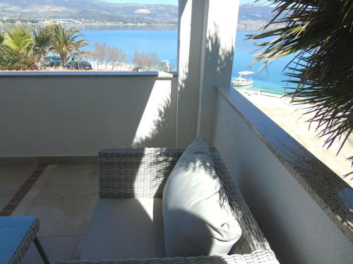 Apartment Wohnung Anita mit großem Balkon und Meerblick by Interhome