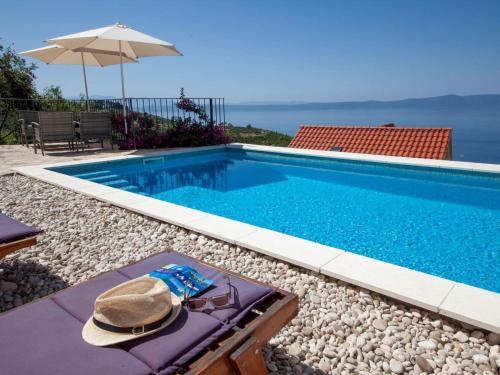 Holiday Home Wunderschöne Steinvilla mit tollem Ausblick by Interhome