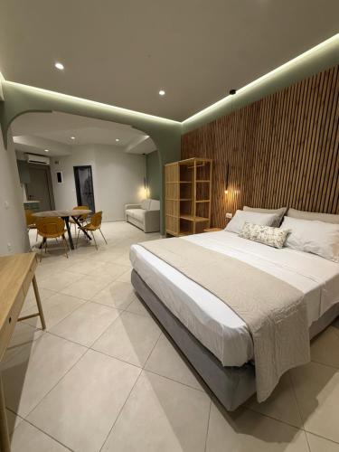 Chanioporta suites