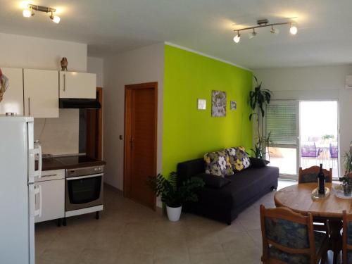 Apartment Mia Aufenthalt atemberaubender Meerblick kurzer Spaziergang zum Strand by Interhome