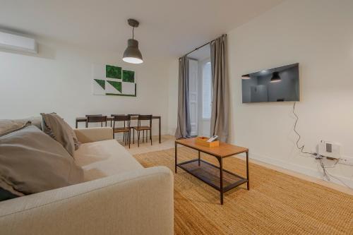 Confort para 6 desde Tirso de Molina E1