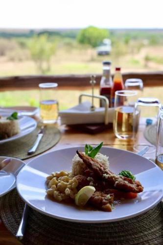 Jídlo v luxury tent nebo okolí