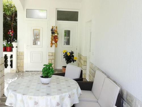 Apartment EG Marjetka bis 9 by Interhome