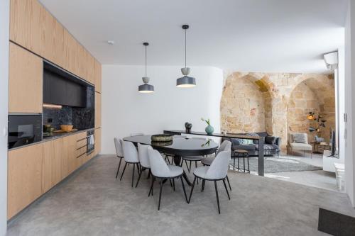 Historic house of Santo André • Lisbon's old town