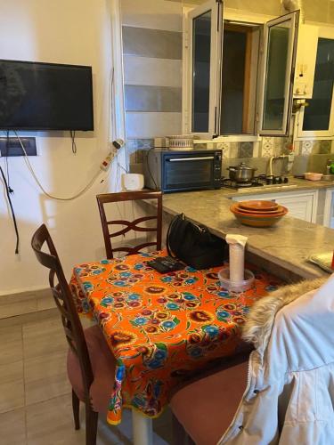 Kuchyň nebo kuchyňský kout v ubytování Séjournez au cœur de la Marsa