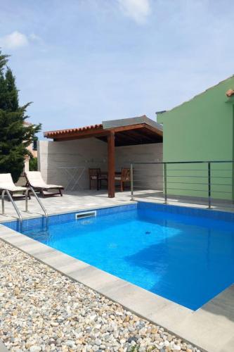 Apartment Wohnung in Ljubač mit Großem Garten by Interhome