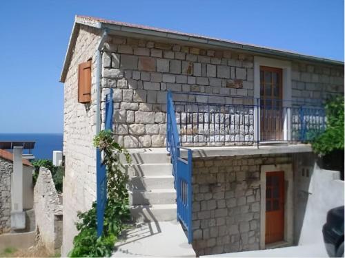 Apartment in Ivan Dolac mit Terrasse by Interhome