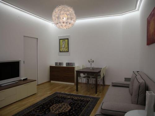Apartment Moderne Stadtwohnung by Interhome