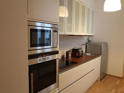 Apartment Moderne Stadtwohnung by Interhome