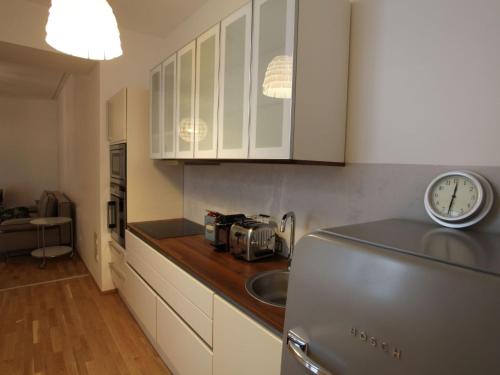Apartment Moderne Stadtwohnung by Interhome