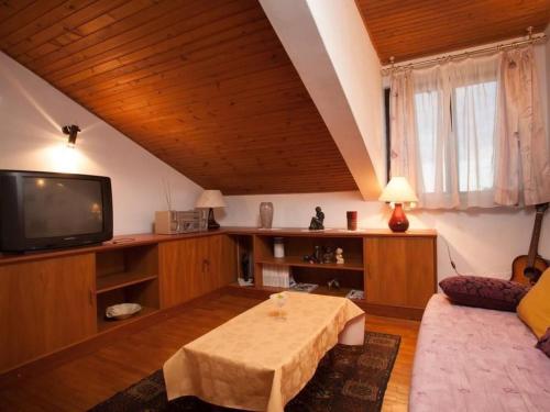 Apartment Ruhige Ferienwohnung mit herrlicher Aussicht by Interhome