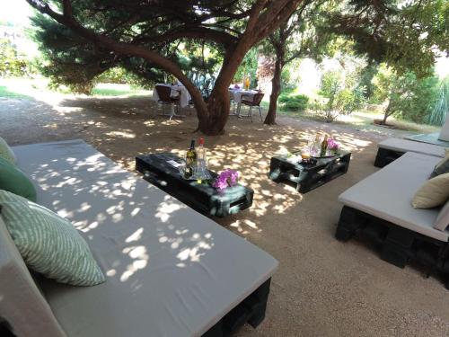 Apartment Große Ferienwohnung in Pag mit Privater Terrasse by Interhome