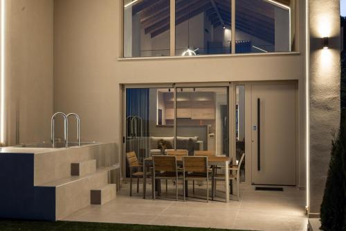 Fotografie z fotogalerie ubytování Monte Vista Luxury Villas by Raise v destinaci Pávliani