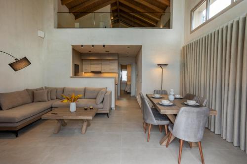 Posezení v ubytování Monte Vista Luxury Villas by Raise