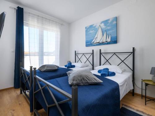 Apartment Wohnung Dora 3 in Kastanjer by Interhome