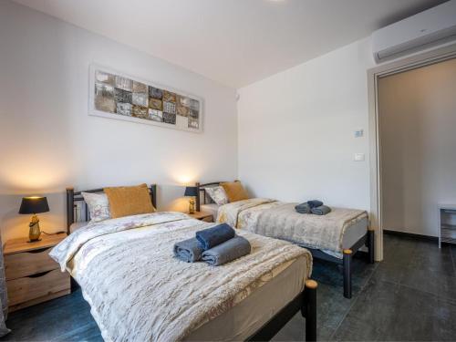 Apartment Apartment Rose mit privatem Pool by Interhome