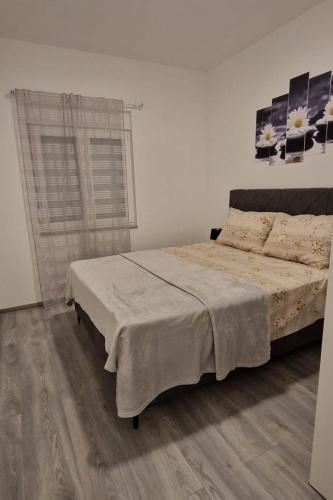 Apartment Madonna 1 by Interhome