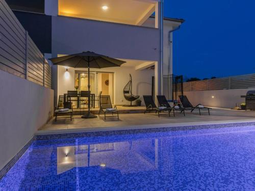 Holiday Home Villa Ema und Ana by Interhome
